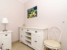 Apartments Gaura - Comfort One-bedroom Apartment With Terrace