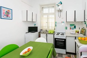 Apartment Blue & Green - Two-bedroom Apartment With Terrace and Garden