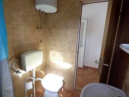 Apartments Vinko Mljet- One-bedroom Apartment With Terrace