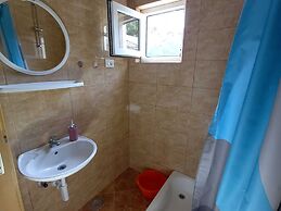 Apartments Vinko Mljet- One-bedroom Apartment With Terrace