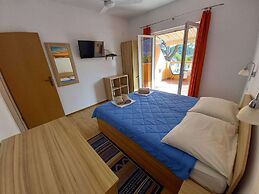 Apartments Vinko Mljet- One-bedroom Apartment With Terrace