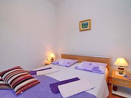 Apartments Filipovic - One-bedroom Apartment With Balcony and Sea View