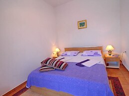 Apartments Filipovic - One-bedroom Apartment With Balcony and Sea View