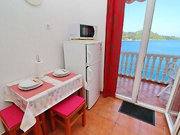 Apartments Filipovic - One-bedroom Apartment With Balcony and Sea View