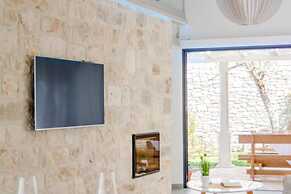 Villa Stone Pearl - Two Bedroom Holiday House With Pool