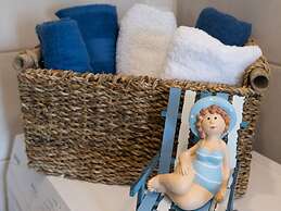 Apartment Semi - One Bedroom Apartment With Terrace and Sea View