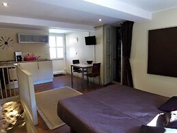 Villa Skylight - Two Bedroom Villa & Studio With Private Swimming Pool