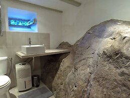 Villa Skylight - Two Bedroom Villa & Studio With Private Swimming Pool