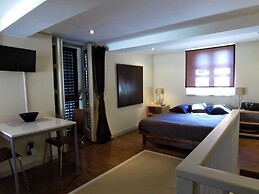 Villa Skylight - Two Bedroom Villa & Studio With Private Swimming Pool