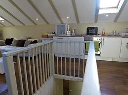 Villa Skylight - Two Bedroom Villa & Studio With Private Swimming Pool