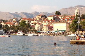 Villa Skylight - Two Bedroom Villa & Studio With Private Swimming Pool