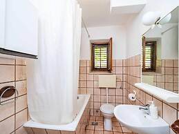 Apartments Stella - Three-bedroom Apartment With Balcony and Terrace