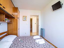 Apartments Stella - Three-bedroom Apartment With Balcony and Terrace