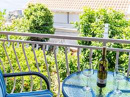 Apartments Stella - Three-bedroom Apartment With Balcony and Terrace