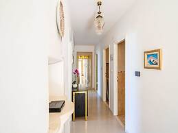 Apartments Stella - Three-bedroom Apartment With Balcony and Terrace