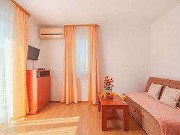 Apartments Island Beat - Two Bedroom Apartment With Balcony