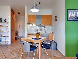 Airconditioned Studio Apartment With Seaview