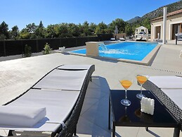 Amazing Villa With Pool