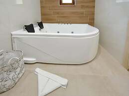 Amazing Villa With Pool