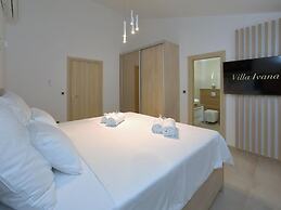 Amazing Villa With Pool