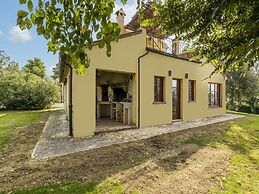 Belvilla by OYO Villa Osimo