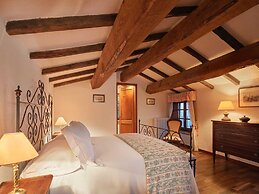Charming House in Umbria With Pool