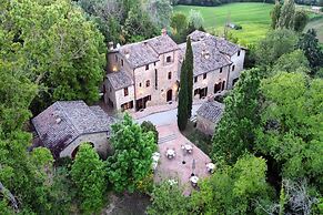 Monte House Umbria With Pool and Garden