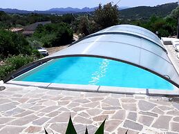 Belvilla by OYO Luxurious Villa With Private Pool