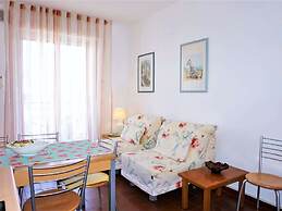 Belvilla by OYO Charming Holiday Home With Terrace