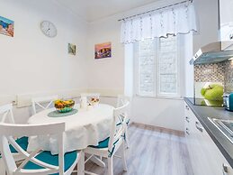 Old Town Finest - Two-bedroom Apartment - Lucarica 4 Street