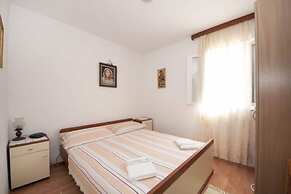 Apartments Mira - One Bedroom Apartment With Balcony