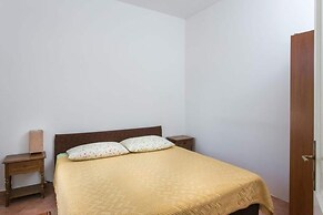 Apartment Tranquilo- Two Bedroom Apartment With Garden View