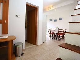 Apartments Boro - Two Bedroom Apartment With Sea View