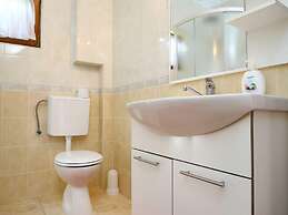 Apartments Boro - Two Bedroom Apartment With Sea View