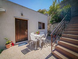 Apartments Filipovic - One Bedroom Apartment With Terrace and Sea View