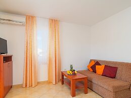 Apartments Island Beat - Two Bedroom Apartment With Balcony