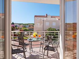 Apartments Island Beat - Two Bedroom Apartment With Balcony