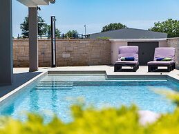 Beautifull Villa With Private Pool