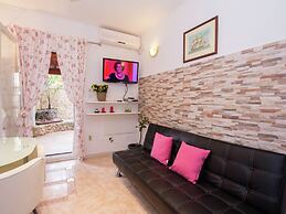 A Peaceful Stay Near Trogir