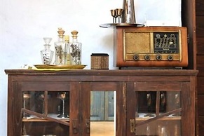 House Rilovic - Two Bedroom House With Swimming Pool and Jacuzzi