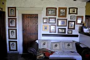 House Rilovic - Two Bedroom House With Swimming Pool and Jacuzzi