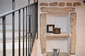 House Rilovic - Two Bedroom House With Swimming Pool and Jacuzzi