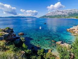 Villa Sea Edge - Three Bedroom Villa With Sea View