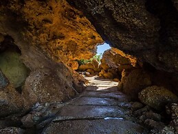 Villa Sea Edge - Three Bedroom Villa With Sea View