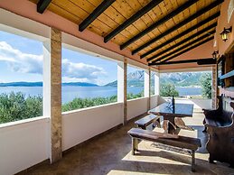 Villa Sea Edge - Three Bedroom Villa With Sea View