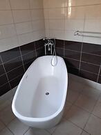 Villa Sea Edge - Three Bedroom Villa With Sea View