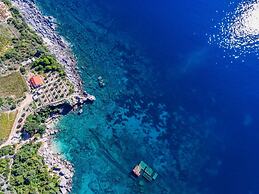 Villa Sea Edge - Three Bedroom Villa With Sea View