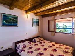 Villa Sea Edge - Three Bedroom Villa With Sea View