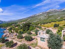 Villa Sea Edge - Three Bedroom Villa With Sea View