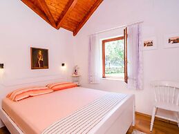 Holiday Home Kamenice - One Bedroom Holiday Home With Terrace